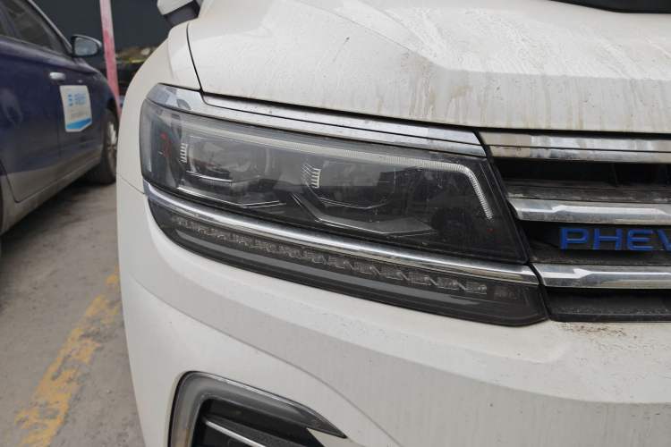 Used Volkswagen Tiguan L New Energy 2021 430 PHEV Plug-in Hybrid Flagship Edition Right Front Headlight