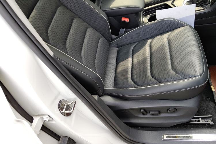 Used Volkswagen Tiguan L New Energy 2021 430 PHEV Plug-in Hybrid Prestige Edition Right Front Seat