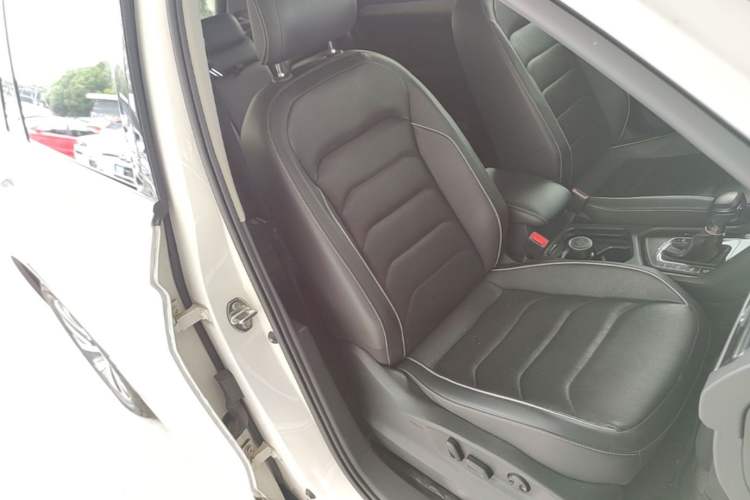 Used Volkswagen Tiguan L New Energy 2021 430 PHEV Plug-in Hybrid Flagship Edition Right Front Seat