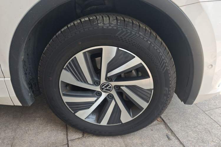 Used Volkswagen Tiguan L New Energy 2021 430 PHEV Plug-in Hybrid Prestige Edition Right Front Wheel Hub