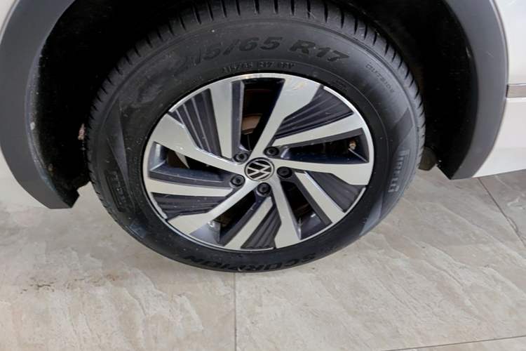 Used Volkswagen Tiguan L New Energy 2021 430 PHEV Plug-in Hybrid Flagship Edition Right Rear Wheel Hub