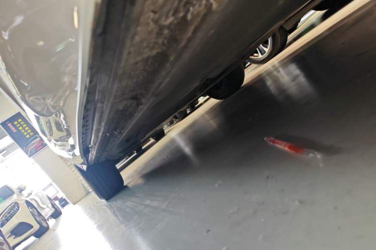 Used Volkswagen Tiguan L New Energy 2021 430 PHEV Plug-in Hybrid Prestige Edition Right Side Sill
