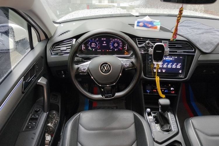 Used Volkswagen Tiguan L New Energy 2021 430 PHEV Plug-in Hybrid Flagship Edition Steering Wheel