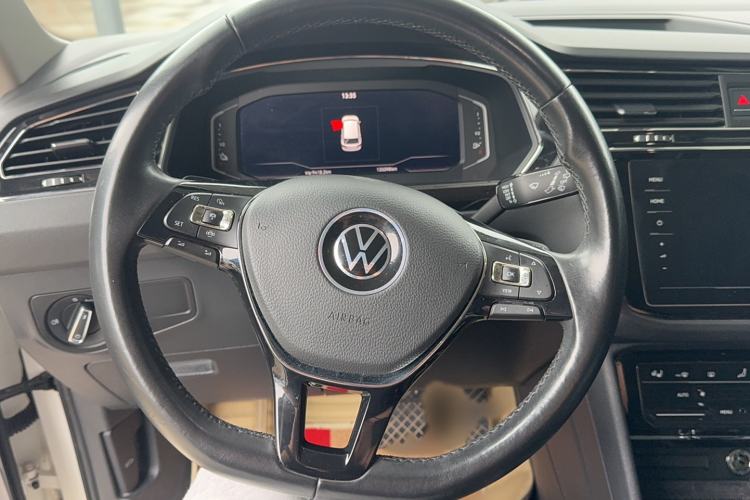 Used Volkswagen Tiguan L New Energy 2021 430 PHEV Plug-in Hybrid Flagship Edition Steering Wheel