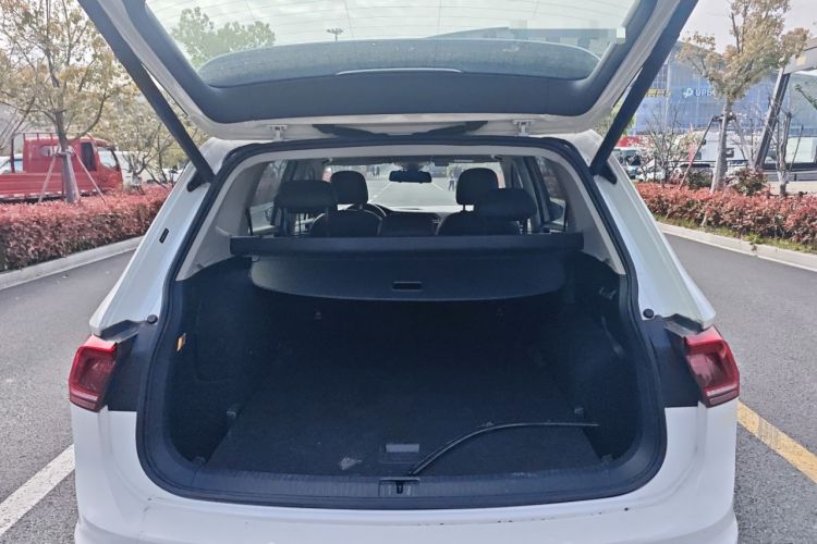 Used Volkswagen Tiguan L New Energy 2021 430 PHEV Plug-in Hybrid Flagship Edition Trunk