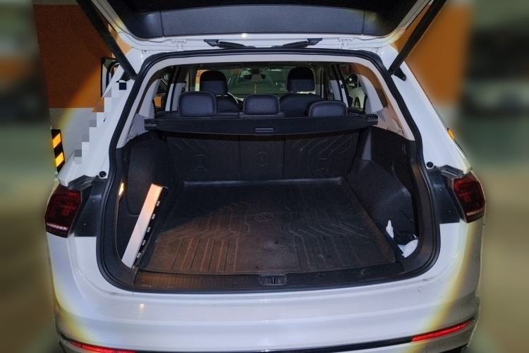 Used Volkswagen Tiguan L New Energy 2021 430 PHEV Plug-in Hybrid Flagship Edition Trunk