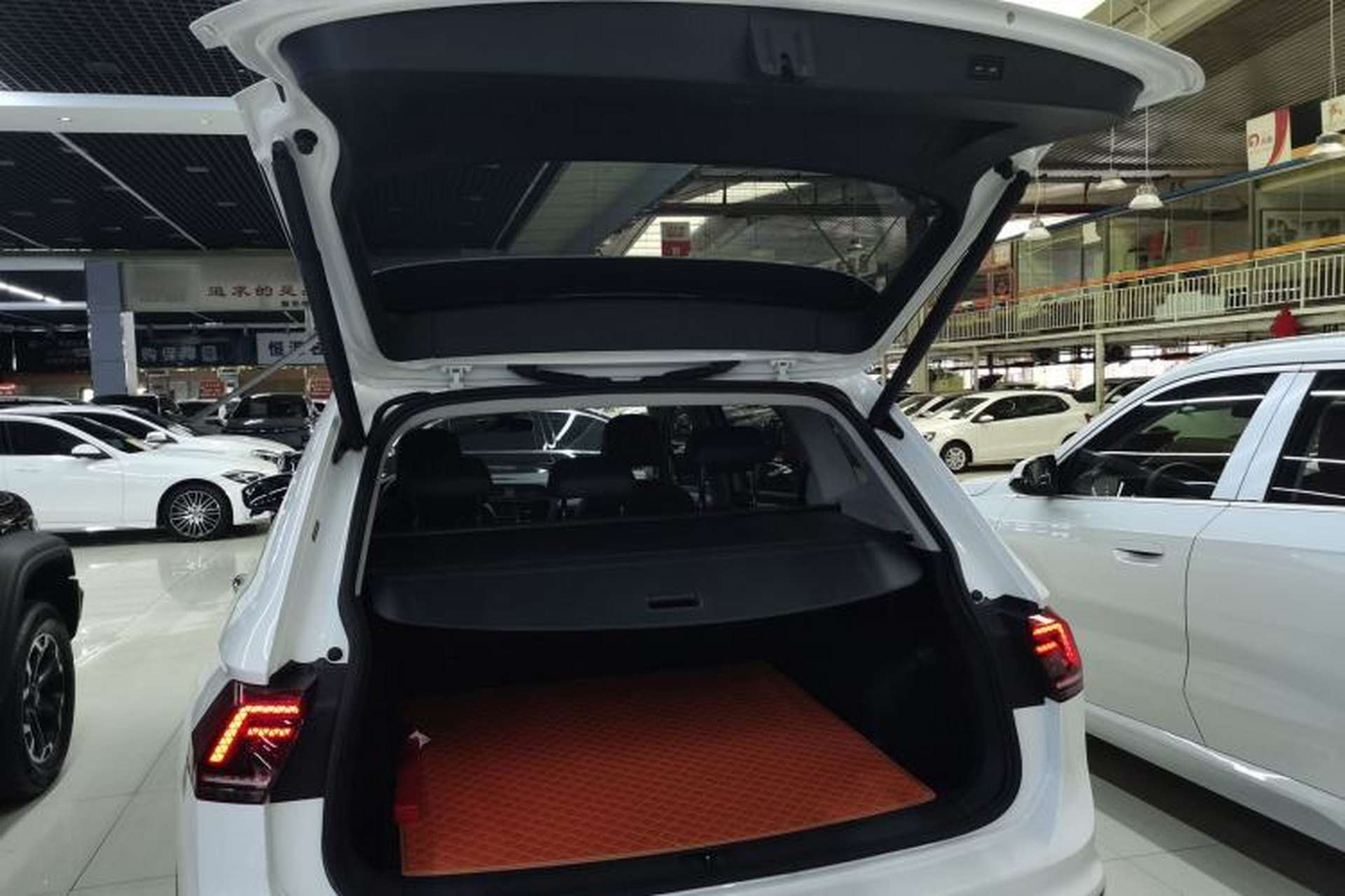 Used Volkswagen Tiguan L New Energy 2021 430 PHEV Plug-in Hybrid Flagship Edition Trunk