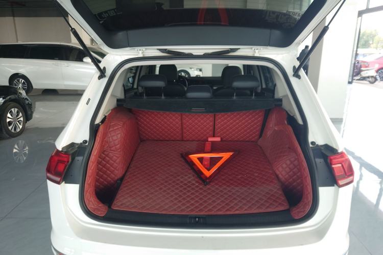 Used Volkswagen Tiguan L New Energy 2021 430 PHEV Plug-in Hybrid Prestige Edition Trunk