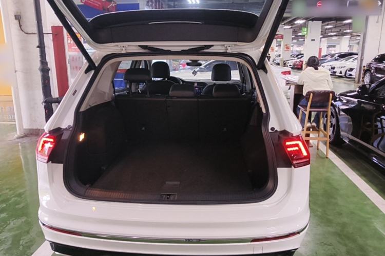 Used Volkswagen Tiguan L New Energy 2021 430 PHEV Plug-in Hybrid Flagship Edition Trunk
