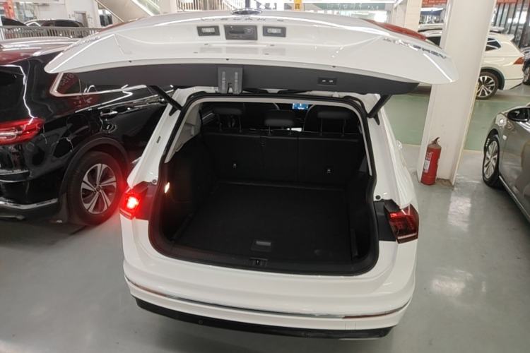 Used Volkswagen Tiguan L New Energy 2021 430 PHEV Plug-in Hybrid Flagship Edition Trunk