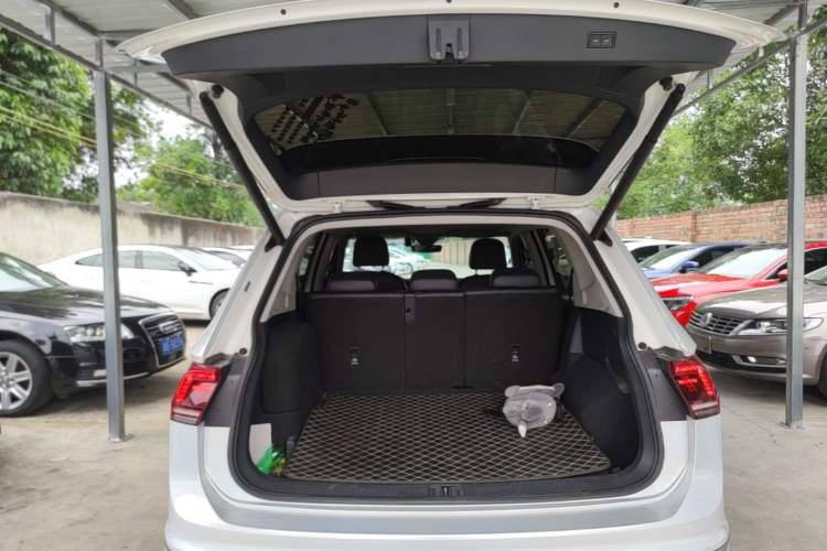 Used Volkswagen Tiguan L New Energy 2021 430 PHEV Plug-in Hybrid Flagship Edition Trunk