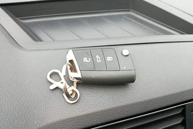 Used Volkswagen Tiguan L New Energy 2021 430 PHEV Plug-in Hybrid Prestige Edition Vehicle Key