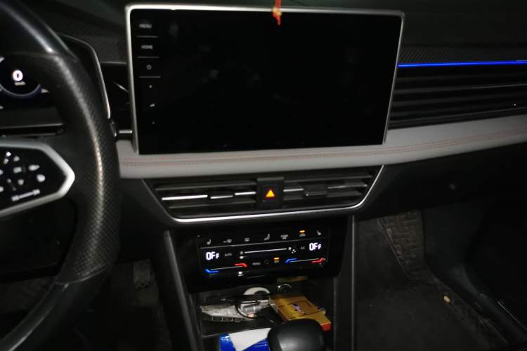 Used Volkswagen Tiguan L New Energy 2022 430 PHEV Plug-in Hybrid Flagship Edition Audio And AC Panel