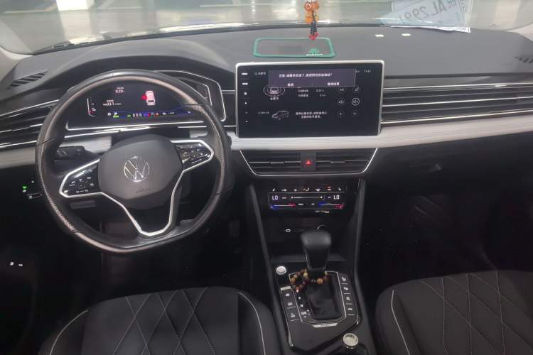 Used Volkswagen Tiguan L New Energy 2022 430 PHEV Plug-in Hybrid Prestige Edition Center Console
