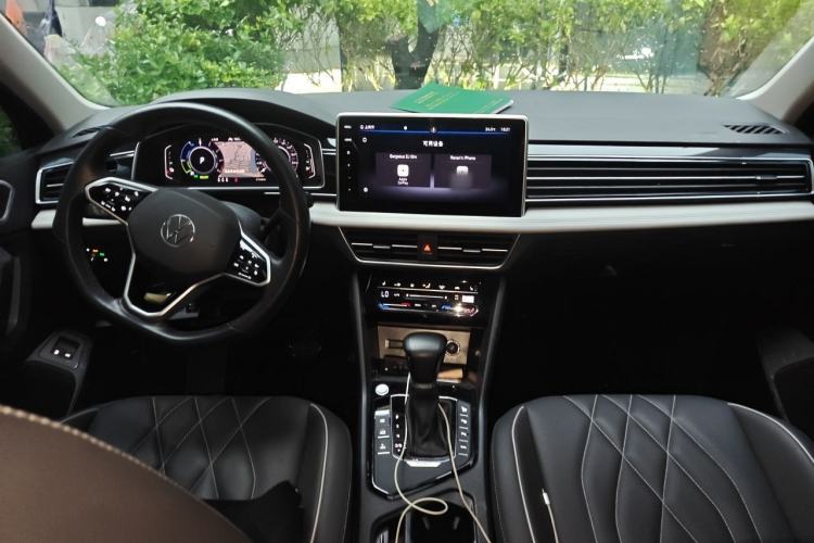 Used Volkswagen Tiguan L New Energy 2022 430 PHEV Plug-in Hybrid Prestige Edition Center Console