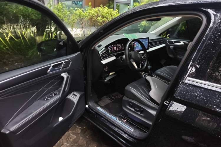 Used Volkswagen Tiguan L New Energy 2022 430 PHEV Plug-in Hybrid Prestige Edition Driver Seat
