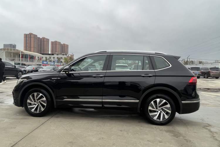 Used Volkswagen Tiguan L New Energy 2022 430 PHEV Plug-in Hybrid Flagship Edition Exterior 3