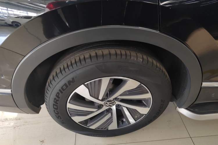 Used Volkswagen Tiguan L New Energy 2022 430 PHEV Plug-in Hybrid Prestige Edition Exterior 5