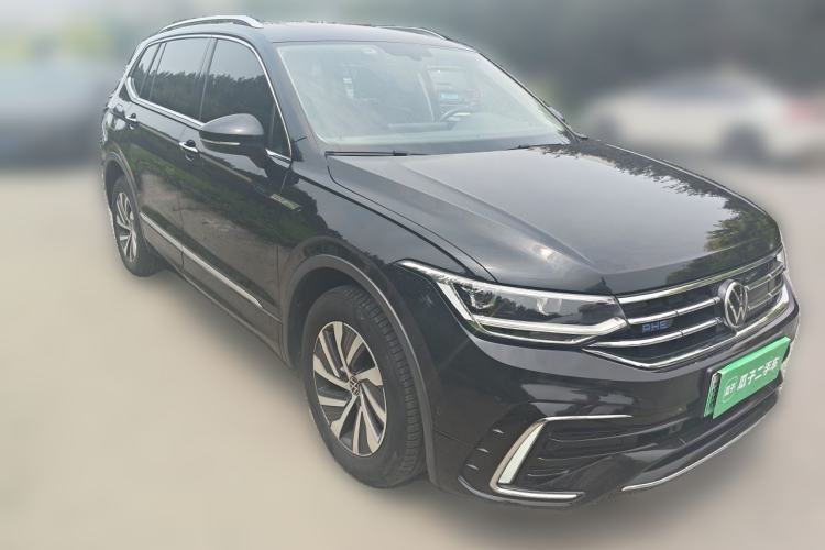Used Volkswagen Tiguan L New Energy 2022 430 PHEV Plug-in Hybrid Prestige Edition Front Right 45 Deg