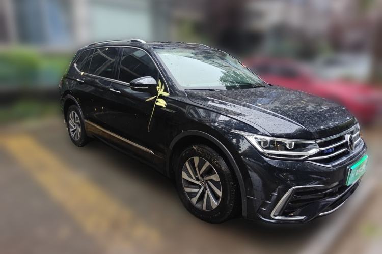 Used Volkswagen Tiguan L New Energy 2022 430 PHEV Plug-in Hybrid Prestige Edition Front Right 45 Deg