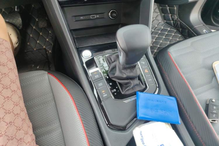 Used Volkswagen Tiguan L New Energy 2022 430 PHEV Plug-in Hybrid Flagship Edition Gear Lever