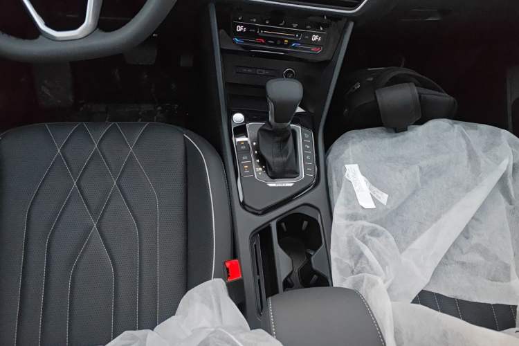 Used Volkswagen Tiguan L New Energy 2022 430 PHEV Plug-in Hybrid Prestige Edition Gear Lever