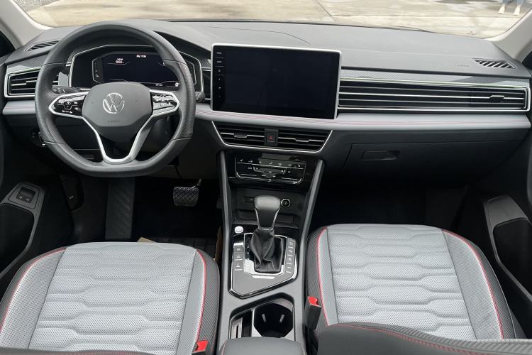 Used Volkswagen Tiguan L New Energy 2022 430 PHEV Plug-in Hybrid Flagship Edition Interior 1