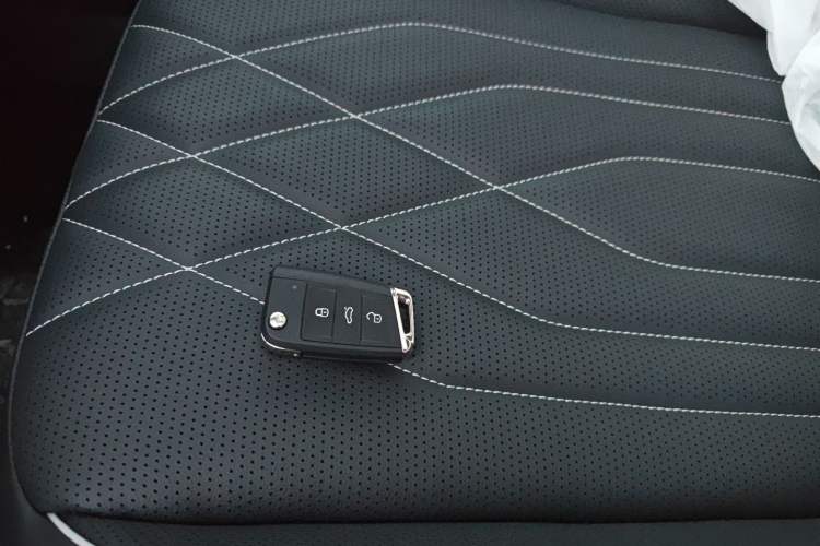 Used Volkswagen Tiguan L New Energy 2022 430 PHEV Plug-in Hybrid Prestige Edition Interior 1