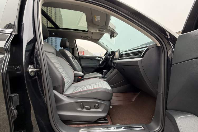 Used Volkswagen Tiguan L New Energy 2022 430 PHEV Plug-in Hybrid Flagship Edition Interior 5