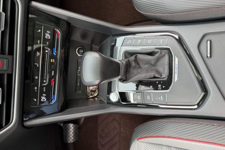 Used Volkswagen Tiguan L New Energy 2022 430 PHEV Plug-in Hybrid Flagship Edition Interior 6