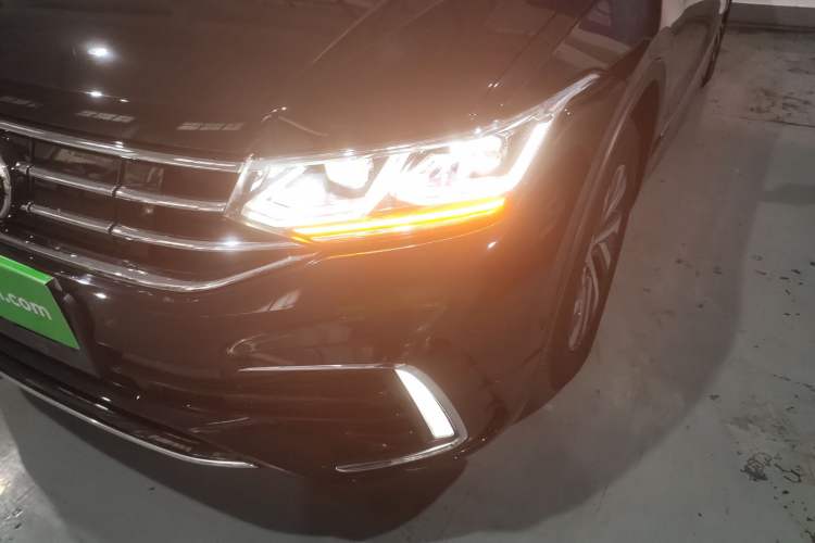 Used Volkswagen Tiguan L New Energy 2022 430 PHEV Plug-in Hybrid Flagship Edition Left Front Headlight
