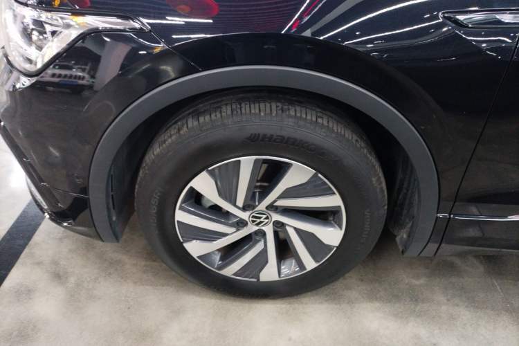 Used Volkswagen Tiguan L New Energy 2022 430 PHEV Plug-in Hybrid Prestige Edition Left Front Wheel Hub
