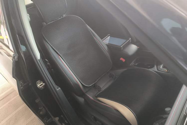 Used Volkswagen Tiguan L New Energy 2022 430 PHEV Plug-in Hybrid Flagship Edition Right Front Seat