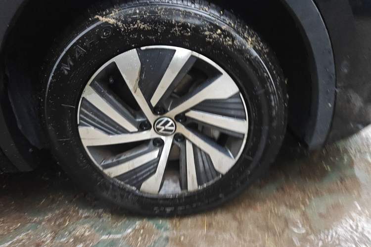 Used Volkswagen Tiguan L New Energy 2022 430 PHEV Plug-in Hybrid Prestige Edition Right Front Wheel Hub