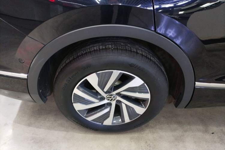 Used Volkswagen Tiguan L New Energy 2022 430 PHEV Plug-in Hybrid Prestige Edition Right Rear Wheel Hub