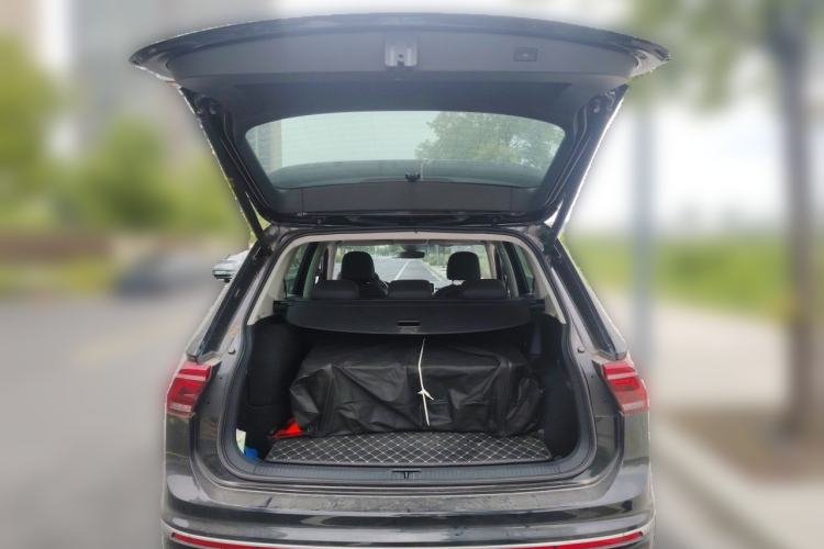Used Volkswagen Tiguan L New Energy 2022 430 PHEV Plug-in Hybrid Flagship Edition Trunk