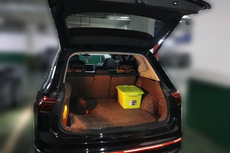 Used Volkswagen Tiguan L New Energy 2022 430 PHEV Plug-in Hybrid Flagship Edition Trunk