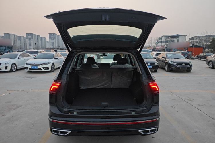 Used Volkswagen Tiguan L New Energy 2022 430 PHEV Plug-in Hybrid Prestige Edition Trunk