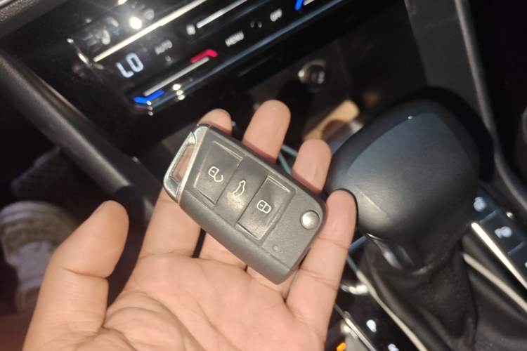 Used Volkswagen Tiguan L New Energy 2022 430 PHEV Plug-in Hybrid Prestige Edition Vehicle Key