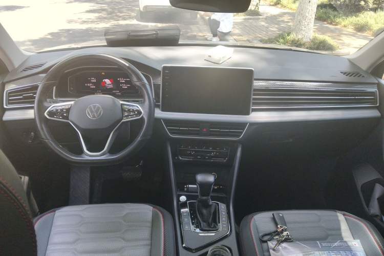 Used Volkswagen Tiguan L New Energy 2022 430 PHEV Plug-in Hybrid Flagship Edition Center Console