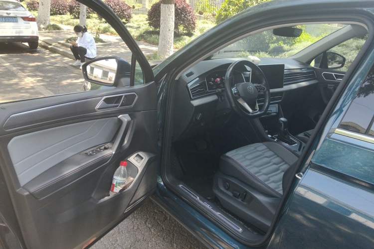 Used Volkswagen Tiguan L New Energy 2022 430 PHEV Plug-in Hybrid Flagship Edition Driver Seat
