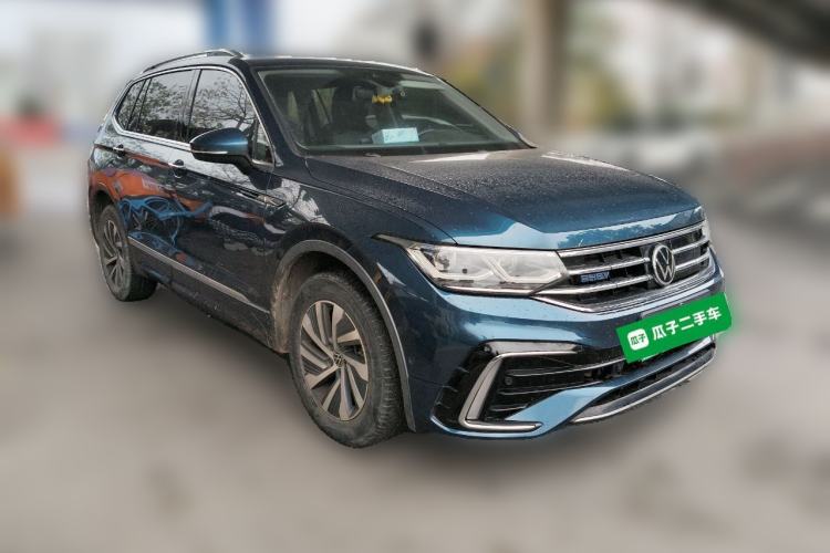 Used Volkswagen Tiguan L New Energy 2022 430 PHEV Plug-in Hybrid Prestige Edition Front Right 45 Deg