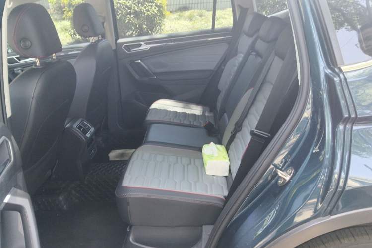 Used Volkswagen Tiguan L New Energy 2022 430 PHEV Plug-in Hybrid Flagship Edition Left Rear Seat