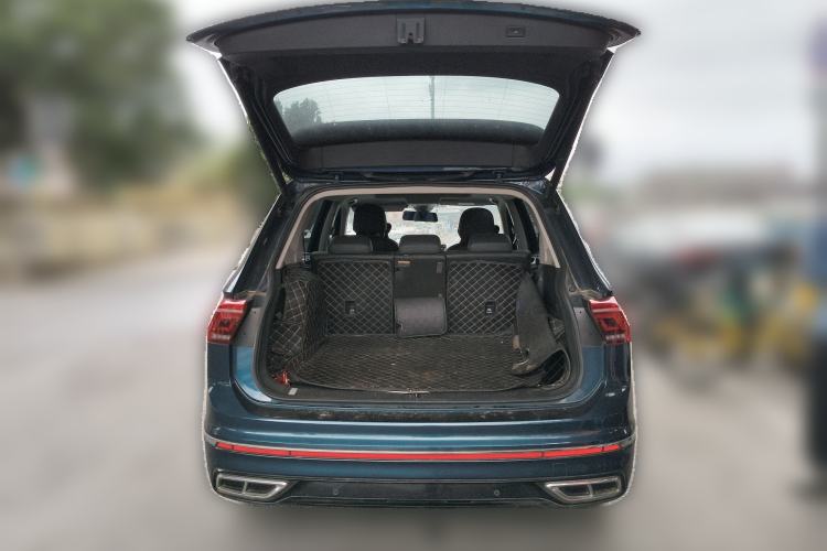 Used Volkswagen Tiguan L New Energy 2022 430 PHEV Plug-in Hybrid Prestige Edition Trunk