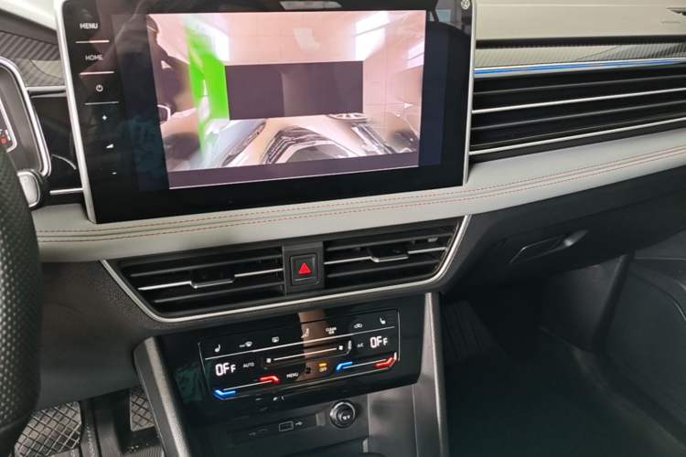 Used Volkswagen Tiguan L New Energy 2022 430 PHEV Plug-in Hybrid Flagship Edition Audio And AC Panel