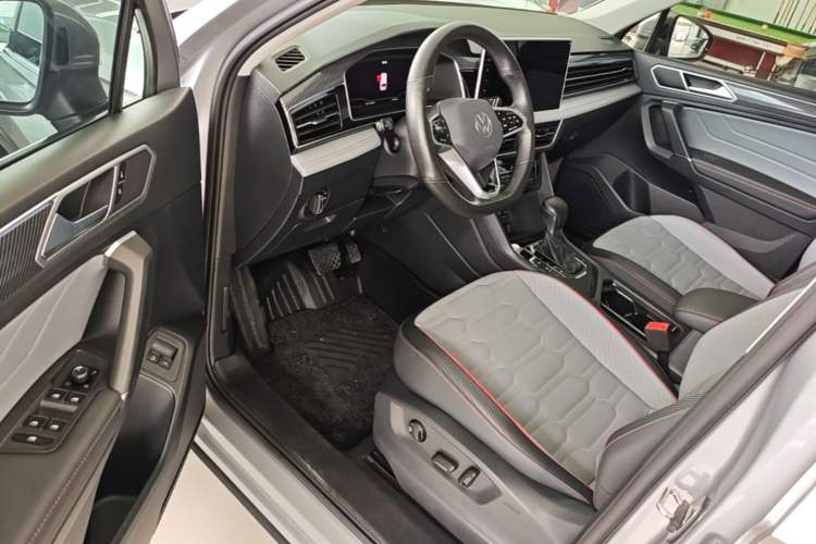 Used Volkswagen Tiguan L New Energy 2022 430 PHEV Plug-in Hybrid Flagship Edition Driver Seat