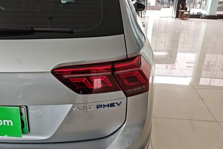 Used Volkswagen Tiguan L New Energy 2022 430 PHEV Plug-in Hybrid Flagship Edition Right Rear Taillight