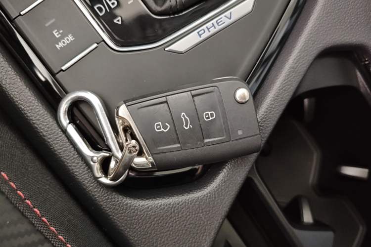 Used Volkswagen Tiguan L New Energy 2022 430 PHEV Plug-in Hybrid Flagship Edition Vehicle Key