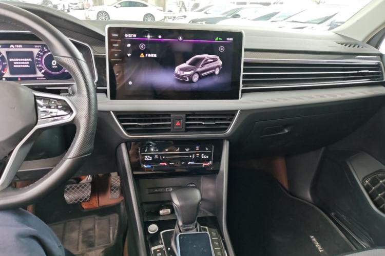 Used Volkswagen Tiguan L New Energy 2022 430 PHEV Plug-in Hybrid Prestige Edition Center Console