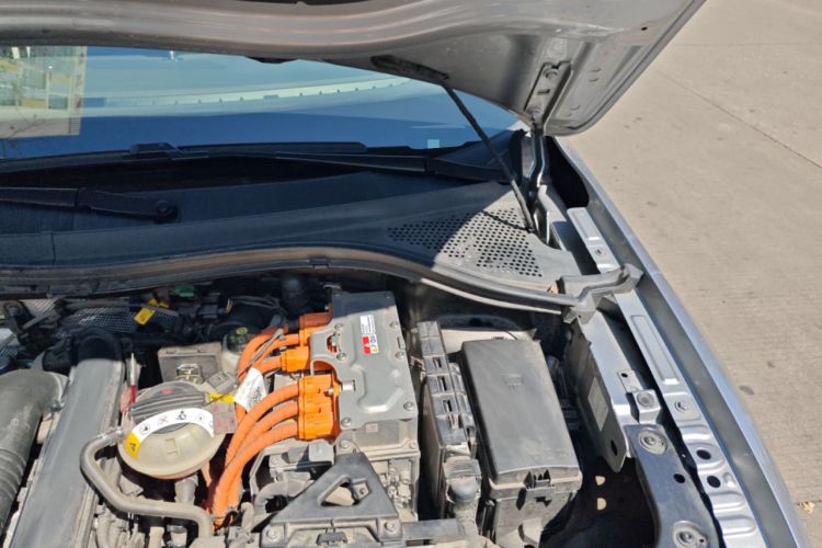 Used Volkswagen Tiguan L New Energy 2022 430 PHEV Plug-in Hybrid Flagship Edition Engine Bay Left